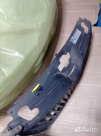 Решетка Радиатора Skoda Rapid 2012-2020 5JA853668