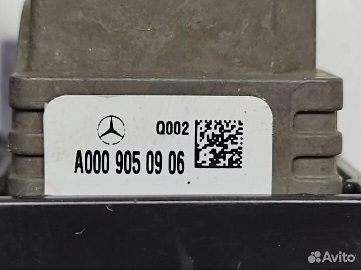 Камера кругового обзора w470 X-class 642.889 20