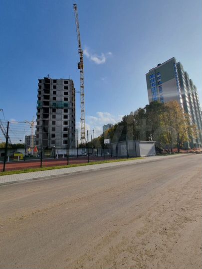 2-к. квартира, 40 м², 1/17 эт.