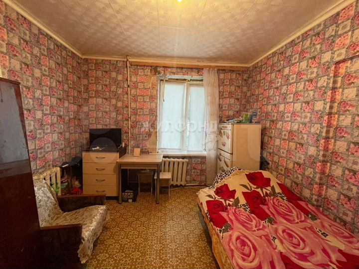 Комната 11,9 м² в 3-к., 1/2 эт.