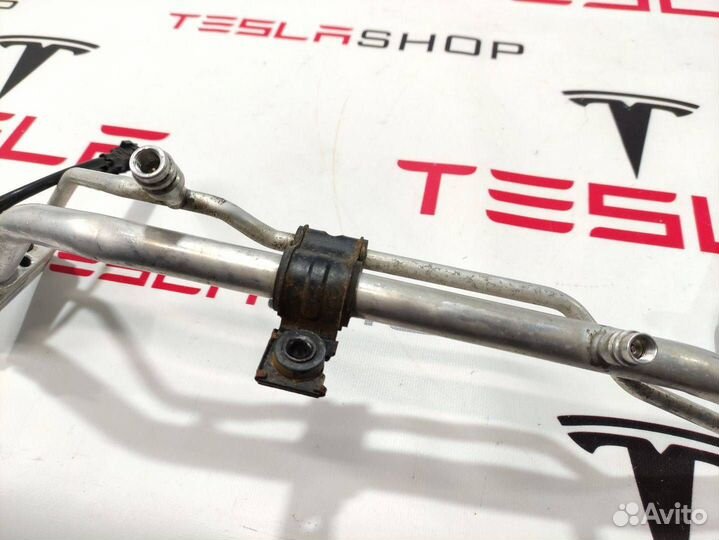 Трубка кондиционера Tesla Model S 2015
