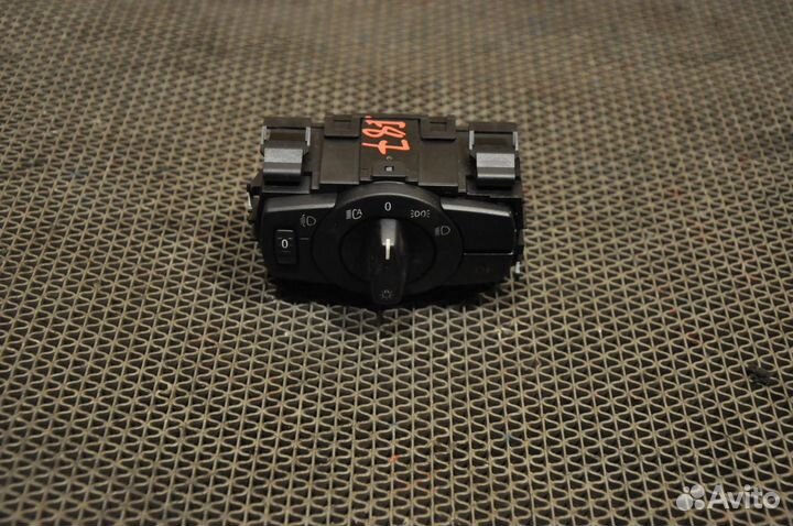 Блок управления светом BMW 1 series E87