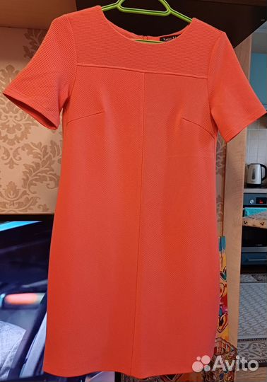 Коралловое платье 44-46