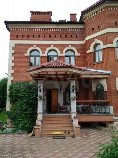 Коттедж 550 м² на участке 40 сот.