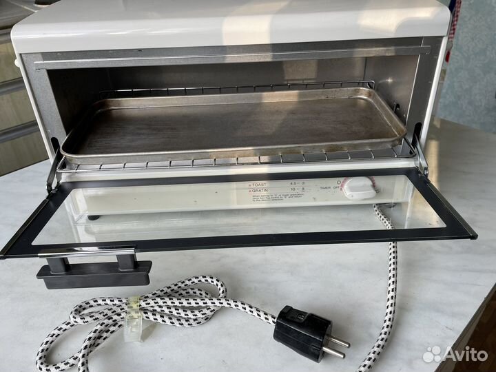 Тостер Sharp KZ-30S1