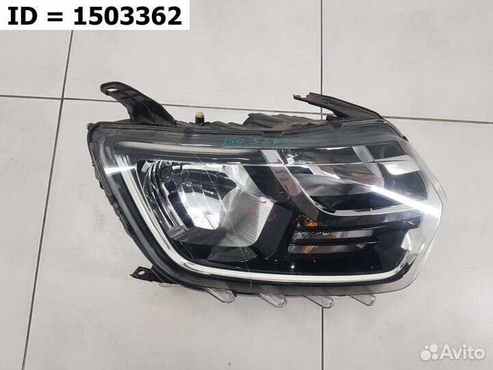 Фара правая Renault Duster