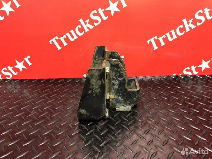 Кронштейн заднего крыла камаз 5490