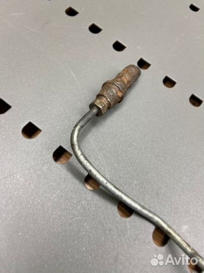 Трубка тормозная задняя Audi A6 C5 avant 2.5TDI