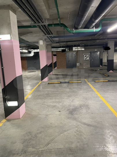 Машиноместо, 16 м²