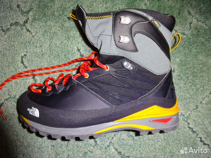 Альпинистские ботинки с Gore-Tex North Face новые