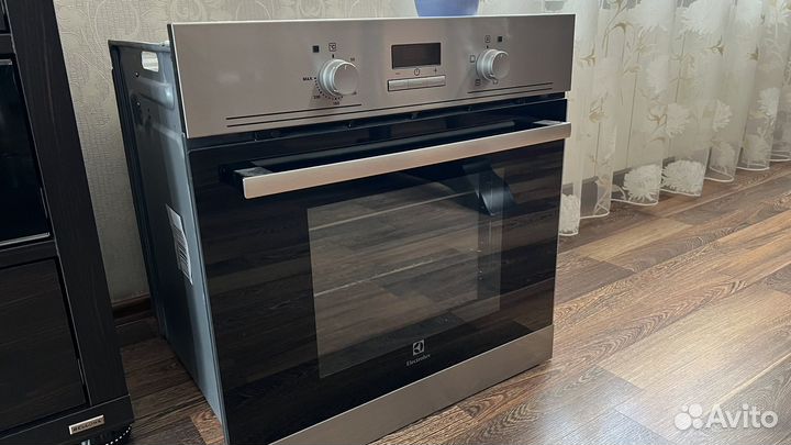 Духовка встраиваемая electrolux