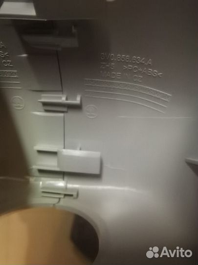 Кожух камеры ассистентов и зеркала Skoda Superb 3