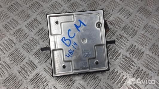 Блок бортовой сети (блок управления BCM) audi A8 D