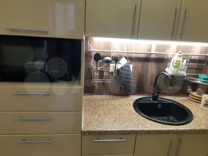 2-к. квартира, 57 м², 2/9 эт.