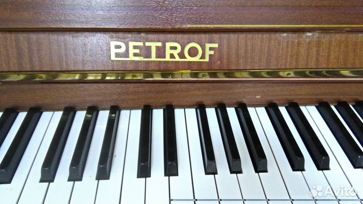 Пианино Petrof 125 Konzertino