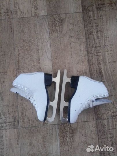 Коньки фигурные