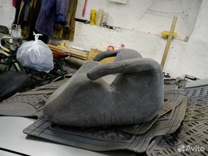 Детское кресло бустер