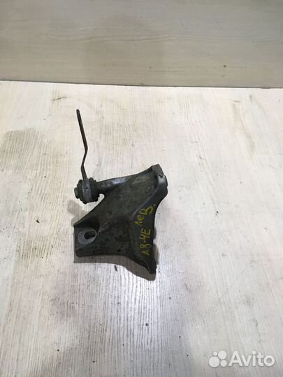 Кронштейн кпп левый Ауди А8 D3 4E0399113AJ