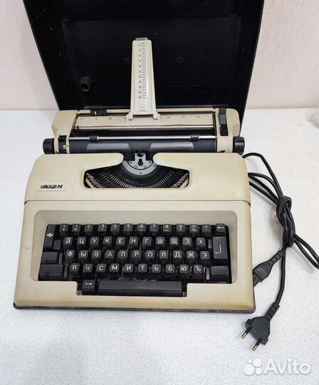 Печатная пишущая машина ивица-М