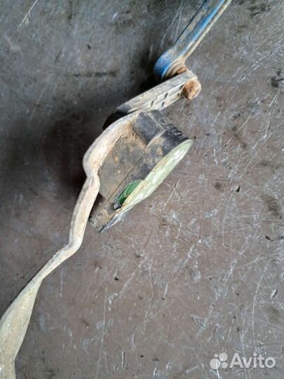 Датчик уровня подвески на Audi A4 B6