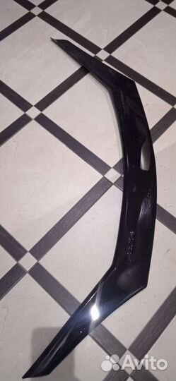 Дефлектор капота Рено сандеро