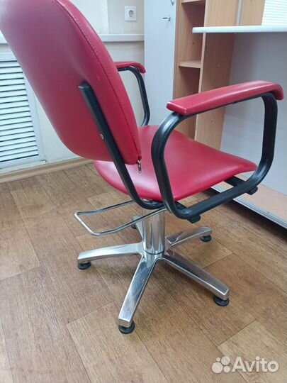 Оборудование для парикмахерской