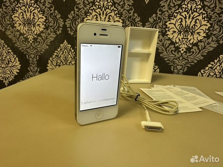 iPhone 4S, 8 ГБ