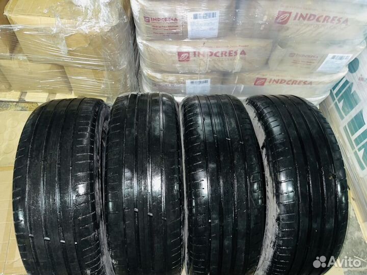 Michelin Pilot Sport 4 SUV 235/65 R17