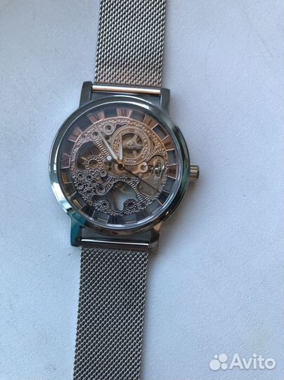 Часы наручные