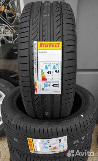 Pirelli Powergy 245/45 R19
