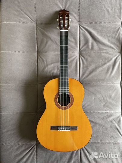 Классическая гитара Yamaha C40