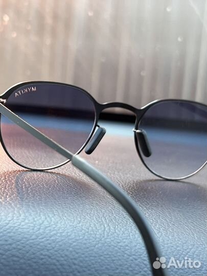 Солнцезащитные очки