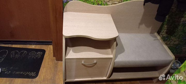 Банкетка в прихожую