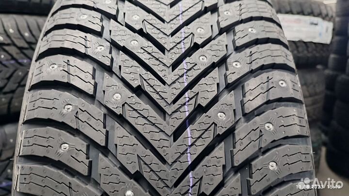 Nokian Tyres Hakkapeliitta 10p SUV 235/55 R18 104T