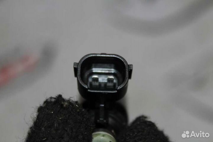 Форсунка nissan VR30-ddtt 166005CA0A