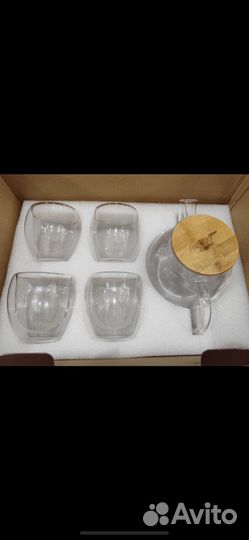 Набор новый чайник и стаканы