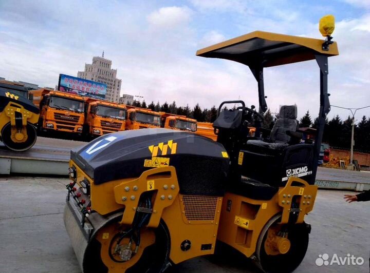 Дорожный каток XCMG XMR303, 2023