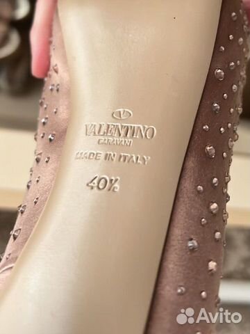 Продается туфли идеальномсостоянии,фирма Valentino