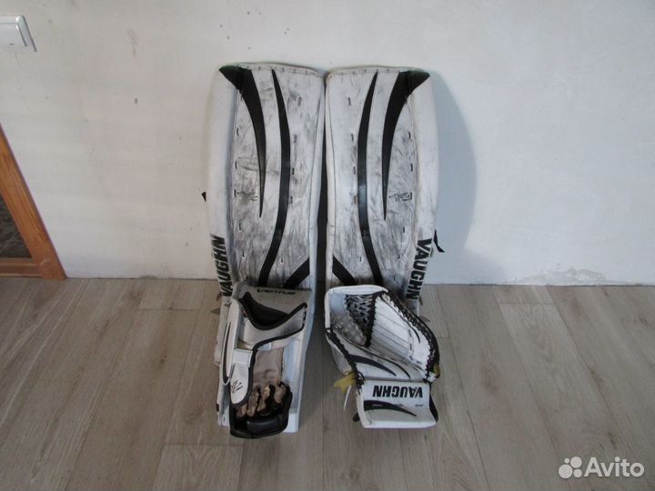 Вратарский комплект б/у vaughn LT80 SR