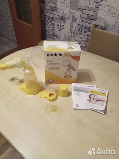 Молокоотсос medela ручной