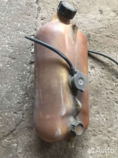 Расширительный бачок freightliner