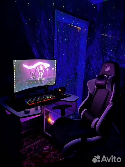 Компьютерный стол