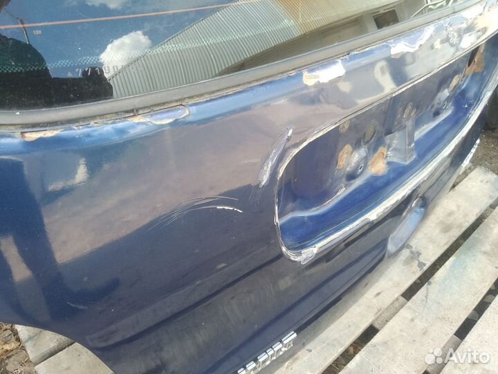 Крышка багажника Рено Сценик 1