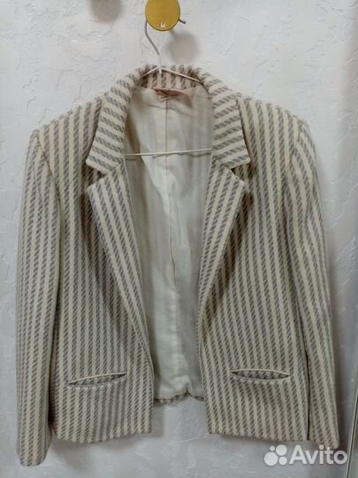 Жакет и джинсы 44-46
