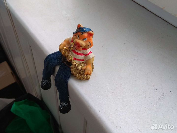 Сувенир тигр-пират