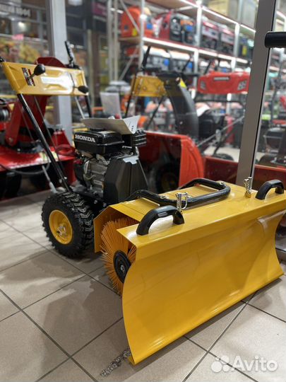 Подметальная машина Honda