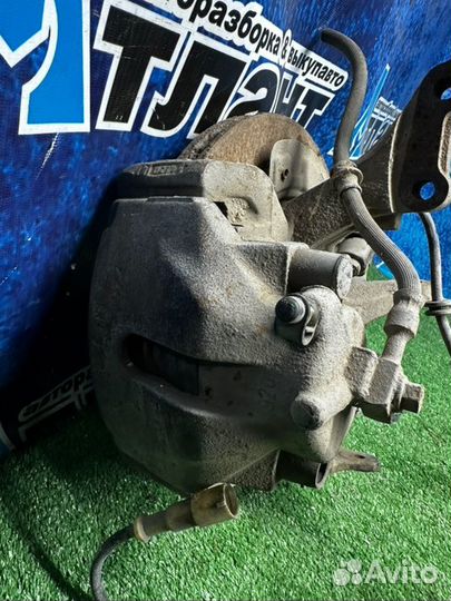 Кулак поворотный передний правый Opel Vectra B