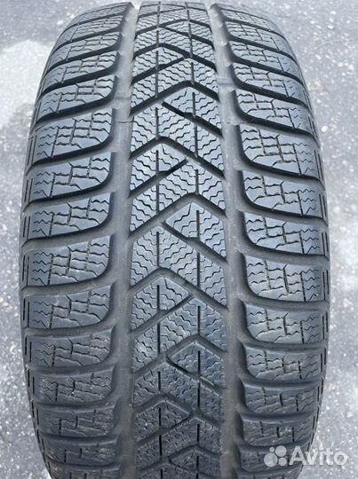 Pirelli Winter Sottozero 3 225/40 R18 92V
