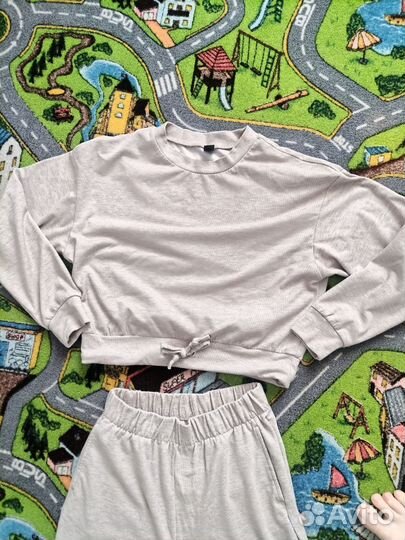 Женский спортивный костюм 44