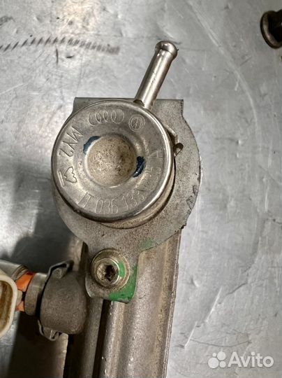 Топливная рампа в сборе с форсунками VAG